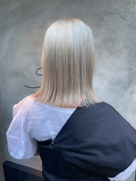 シェル(SHEL+L) 艶髪Bob White blonde【滝野】