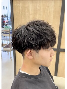 メンズギフト(men's GIFT) 大分別府ツイストスパイラルパーマメンズマッシュ刈り上げ