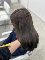 くすみオリーブベージュ
