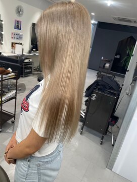 キング 枚方店(K!ng) 縮毛矯正髪質改善ハイライトレイヤーカット枚方美容室エクステ