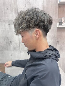 髪屋 紬 メンズ/メンズパーマ/メンズカット/スペインカール