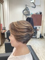 ヘアメイク オペラ(Hair Make OPERA) ショート グラデーション