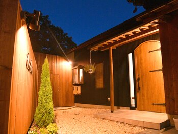 エコル(ekolu)の写真/悩みをプラスに変える◇経験豊富なスタイリストが髪質や骨格を見極め、あなたに合ったスタイルをご提案！