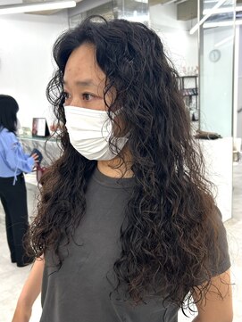 ブラウン(Brown) レイヤーカット/ロングパーマ／ウェットヘア