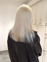 ベレーザ 渋谷(BELEZA)&nbsp;16912抜きっぱなしブロンドハッシュカットホワイトブロンド