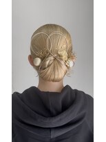 ヘアーメイク アディクト(HAIR MAKE addict)&nbsp;シニヨンヘア