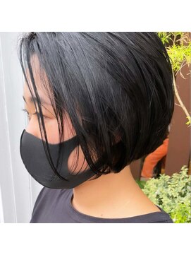 マッシュ アドベ 八戸ノ里(MASHU ADOBE) ワンレンショートボブ