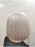 AUTHENTIC WHITE