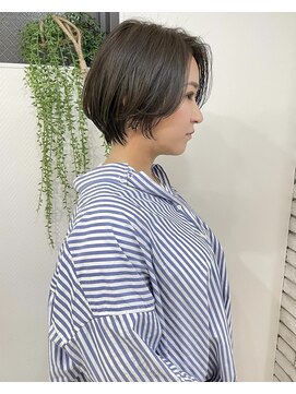 メモリーズ 銀座(Memories) ショートボブ/大人巻き/ぷつっとボブ/ナチュラルモード/銀座駅