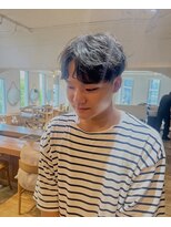 ラナ 渋谷(Lana)&nbsp;センターパートニュアンスマッシュパーマ渋谷リタッチ黒染め