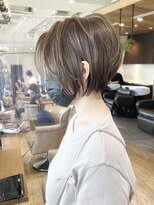 30代、40代/丸みくびれショートボブ×白髪染めハイライト/大宮