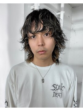 レコ 渋谷(LECO) ハイライトマッシュウルフレイヤーカット