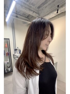 ユニ 江坂(Uni.) レイヤーカット ハッシュカット 韓国レイヤー