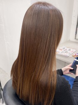 ユズリハ(yuzuriha)の写真/気になるクセや広がりを抑えます。エイジング毛にも対応◎髪質改善で理想の美髪が叶う。