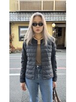 ナナ(NANA)&nbsp;ピンク・ミルクティーベージュ・ダブルカラー・ケアブリーチ