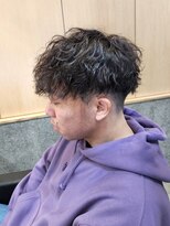 ニアウ 伊勢崎連取店(Niau)&nbsp;刈り上げマッシュツイストスパイラルパーマスペインカール