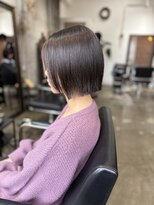 ヴィップルーム(viproom) ピンクベージュレイヤーボブニュアンスカラー外ハネボブショート