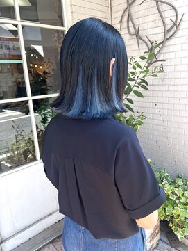 アミュレ ヘア サロン(Amule hair salon) ケアブリーチインナーカラー、アイスブルー