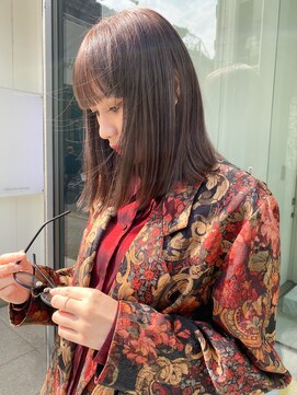 モイシェン(mauschen) 切りっぱなしロブ×ラベンダーグレージュ