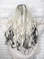 シェルティ フィエル(Shelltie Fiel)&nbsp;ホワイト＆ブラック