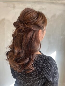 マイス(Mais) 上品ハーフアップ