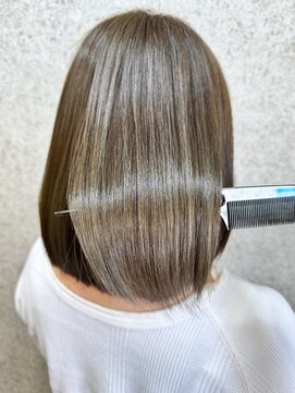 ガーディナ(Gardina) 髪質改善　縮毛矯正　丸みボブ　30代40代　白髪ぼかしハイライト