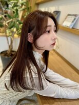 ルエ(rue) センターパートレイヤーロングストレート小顔◎20代30代40代50代