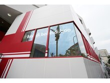 ビビディバビディブー 枚方ビオルネ店(Bibbidi.bobbidi.boo)の雰囲気（プレゼント箱をモチーフにかわいい外観♪［枚方］）