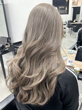 キラ 渋谷(KILLA) オリーブベージュ/外ハネボブ/美髪/イメチェン/ホワイトブランド