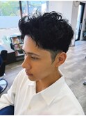 癖毛ショートスパイキー