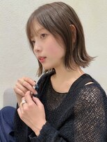 ステアケース 武蔵小杉店(stair:case)&nbsp;外ハネボブ大人かわいいぱっつっとボブグレージュ暗めカラー