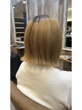 アトム(ATOM) 切りっぱなしボブ