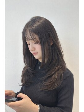 ロイリー バイ ローウェ 立川(Loely by Louwe) レイヤースタイル