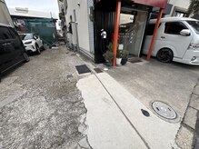 リュイール(Luire)の雰囲気（駐車場。お店の横とお店の前にどちらも止められます！）