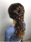 ゆるふわポニーテールアレンジ