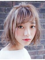 エイミー(Aimee)&nbsp;Aimee ゆるふわ切りっぱなしボブ×アッシュベージュ