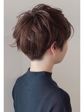モーイ(mooi) くせ毛風ショートマッシュ