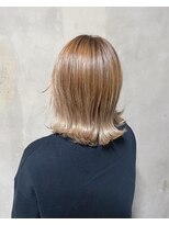 シェリー(Cherie)&nbsp;明るい白髪染め外ハネ