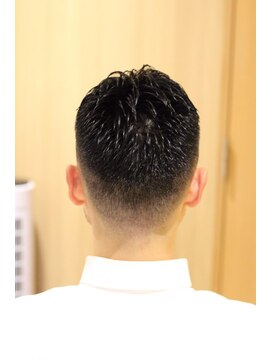 ヘアーモードキクチ 日本橋三越前店 ビジネスフェード