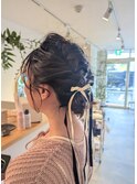 編み込みツインテールのヘアセット