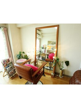 ゆったりとした個室空間で女性スタイリストによるマンツーマン施術◇リラックスしながら美髪を実現☆