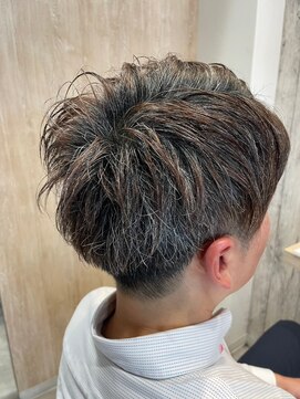 エヌアンドエー せんげん台店(N&A) おしゃれに白髪染め、白髪ボカシハイライト/メッシュ シルバー