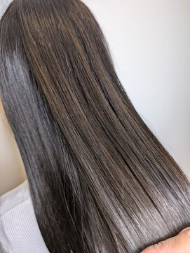 ルフェール ビューティーアンドスパ(REFAIRE beauty&spa) ツヤ髪ダークトーン