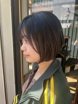 グラマラス GLAMOROUS 【宇根底知穂】ショートボブ