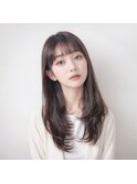 セミロング内巻きレイヤー