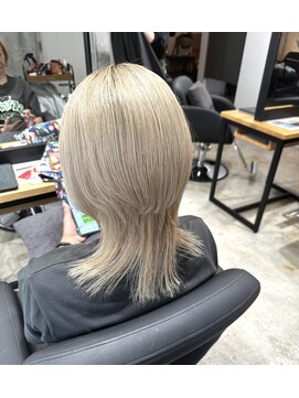 アンデイ(unday) ホワイトブロンド