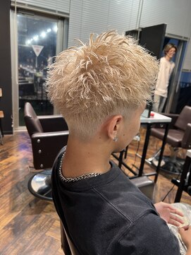 スキル(SKILL) 【SKILL】メンズ/ブリーチ/眉毛/パーマ/スパイキーショート