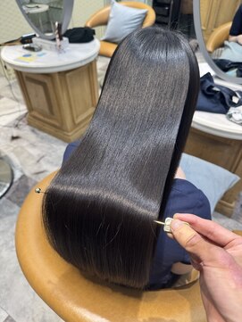 ロンド ロビン 栄(Lond robin) 縮毛矯正/髪質改善/艶カラー/韓国/レイヤー