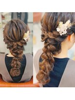 W’d BELL品川駅前店 ヘアセット/ヘアメイク/ヘアアレンジ/着付け専門店 編みおろし