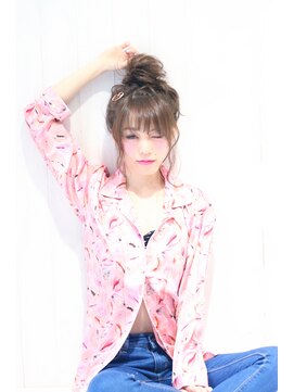 カシェ シモムラ(Cashe'e SHIMOMURA) 【Cashe'e SHIMOMURA】ざっくりお団子ヘア